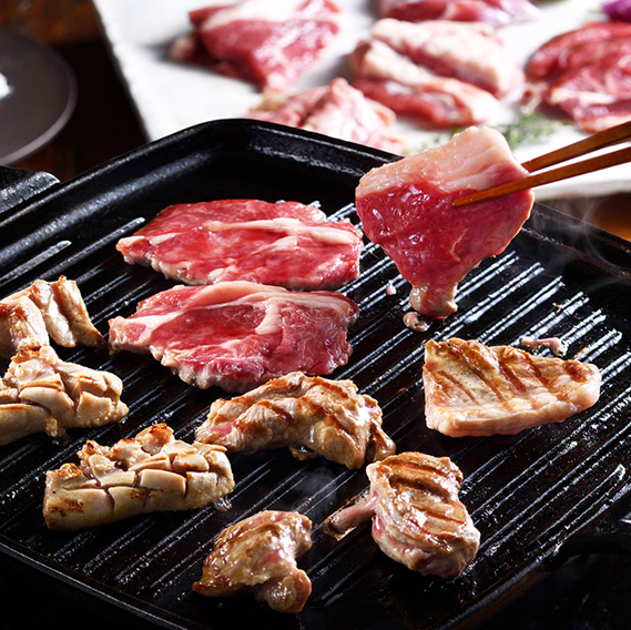 ラム焼肉5種部位の食べ比べ